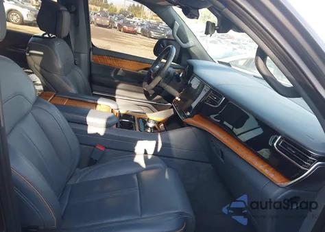 2022 Jeep Grand Wagoneer Series Ii 4X4 from USA, damaged, VIN 1C4SJVFJ6NS144439